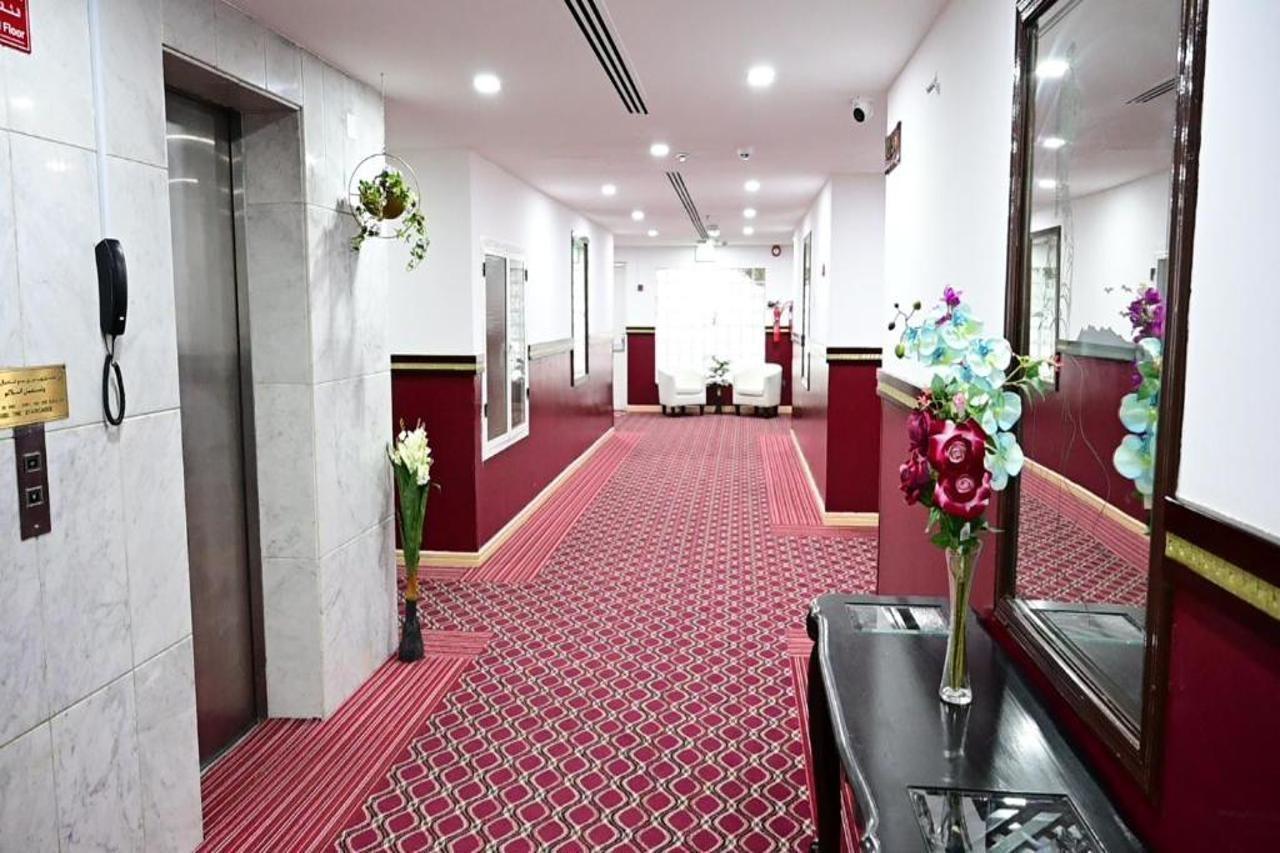 דובאי Ramee Guestline Hotel מראה חיצוני תמונה